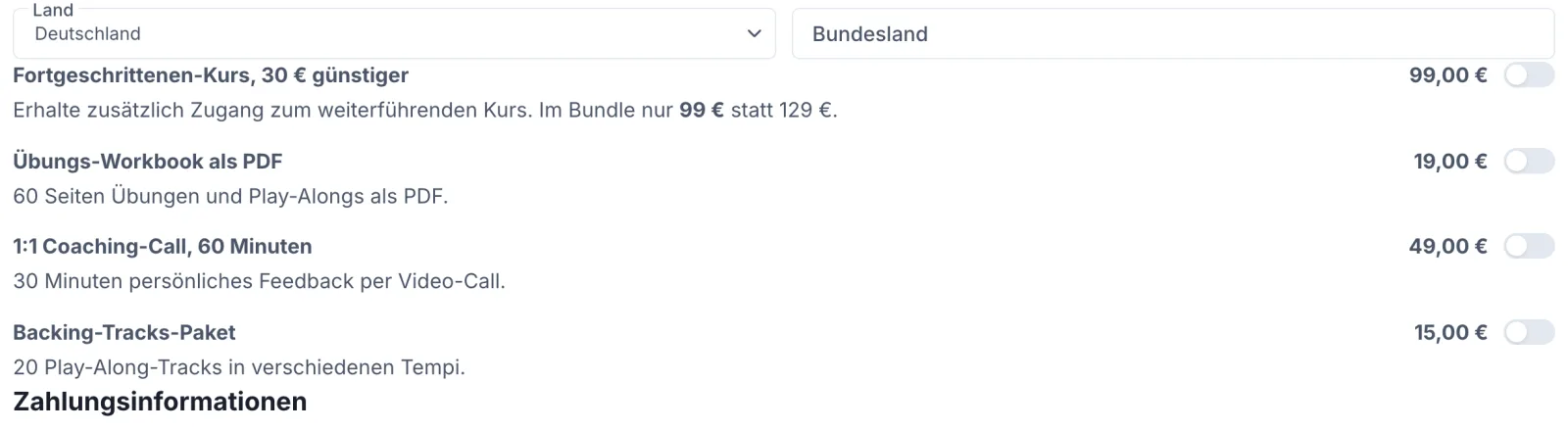 Checkout-Seite von Rabbit Checkout mit vier Bump Offers zum Ankreuzen: Fortgeschrittenen-Kurs für 99 €, Übungs-Workbook für 19 €, 1:1 Coaching-Call für 49 € und Backing-Tracks-Paket für 15 €