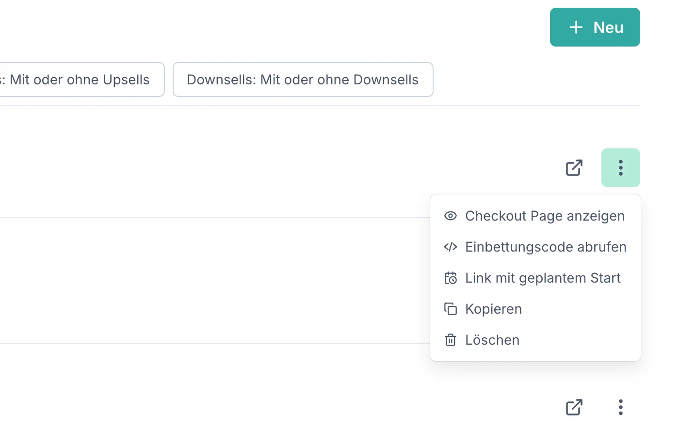 Eine Zeile der Checkout-Flow-Liste: der Pfad „/test-order-with-description“, darunter das gelbe Status-Etikett TEST, die Zeile „Onboarding-Workshop 149,00 €“ und „Checkout mit Standard-Checkout“. Rechts fünf Symbole nebeneinander: Auge, Kette, spitze Klammern, zwei übereinanderliegende Blätter und ein Papierkorb.